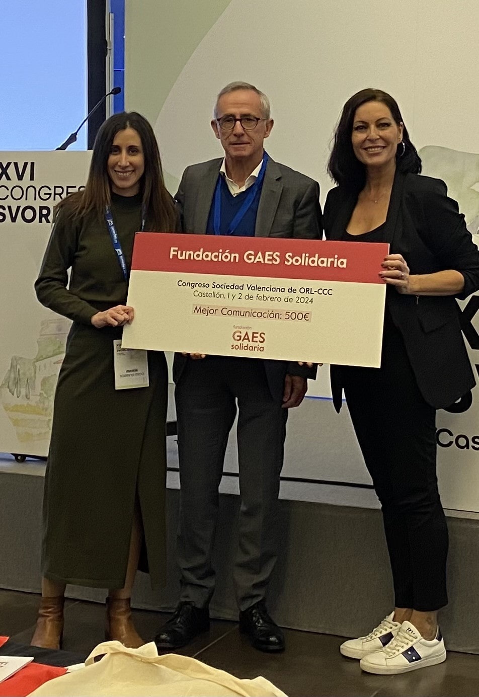 Becas y Premios a la Investigación